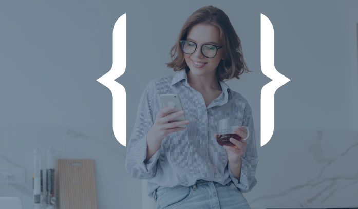 Mulher usando o celular